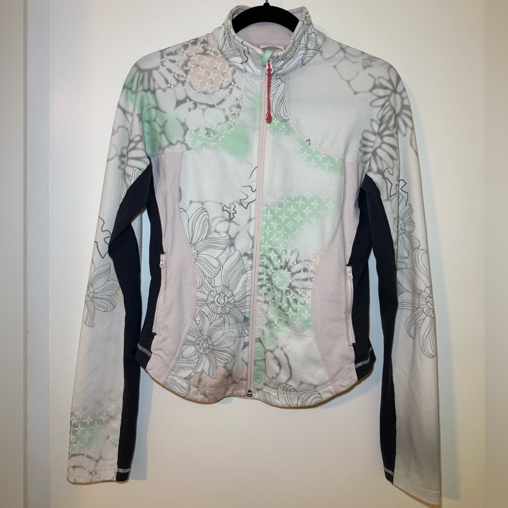 RARE Lululemon Size 8 Mix A Lot Dove Floral Print Define Jacket